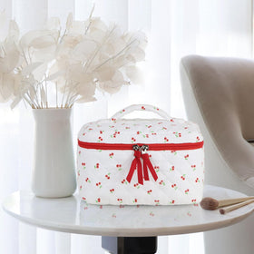 Prite spacious interior fits cosmetics skincare and small accessories