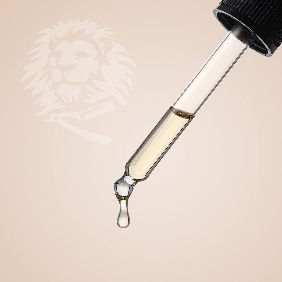 Proraso Azur Lime beard oil delivers a softening finish on thick beard hair.