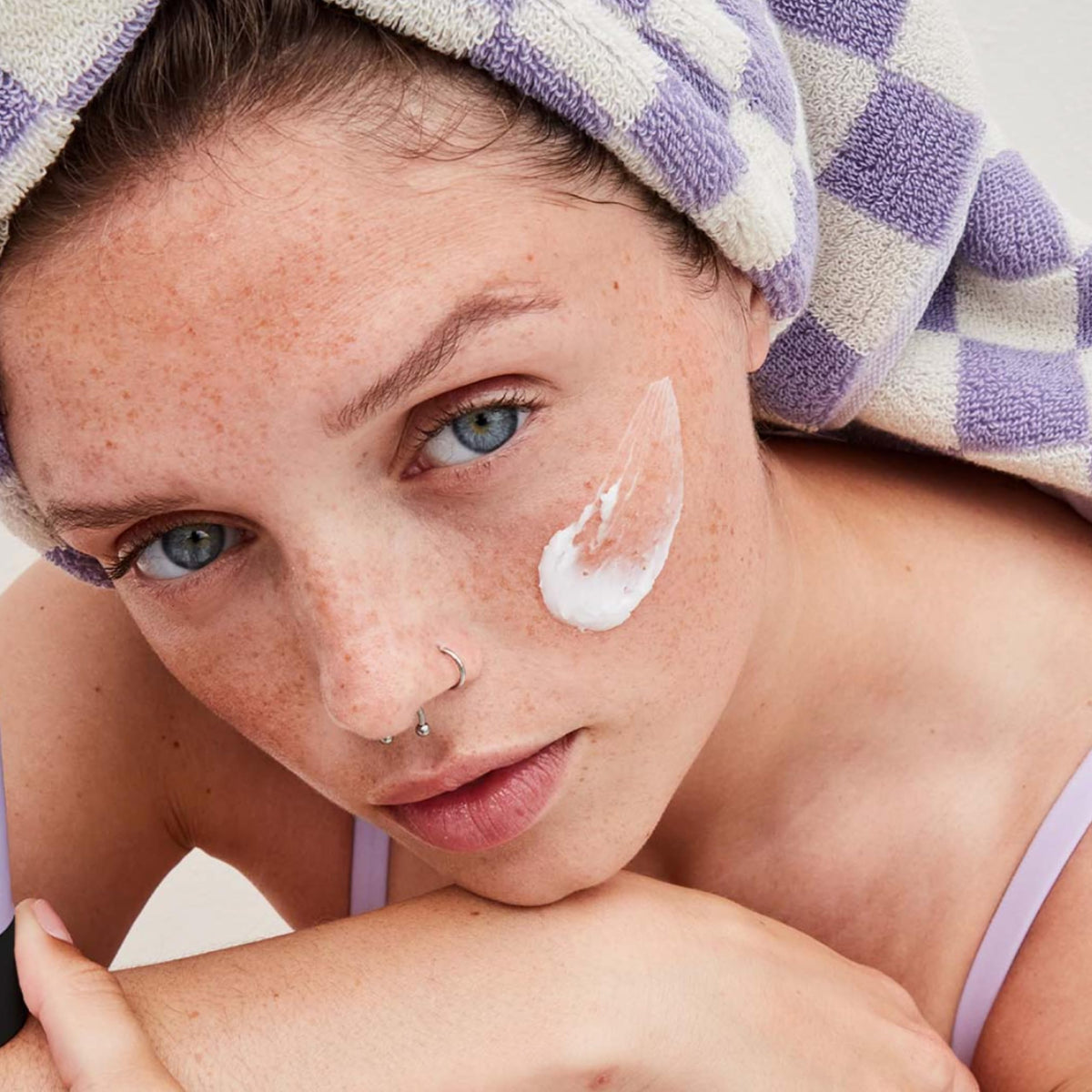Provence Beauty BARE LUMIÈRE cream application shows a smooth, prep-ready base for makeup and radiance.