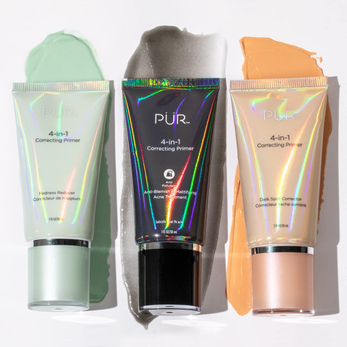 PÜR MINERALS 4-in-1 Correcting Primer hand-application forms a silky base