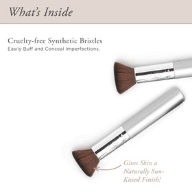 PÜR MINERALS Chisel Brush close-up of dense bristles for a smooth blend.