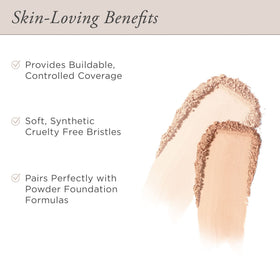 PÜR MINERALS Chisel Brush densely packed synthetic fibers for even product distribution.