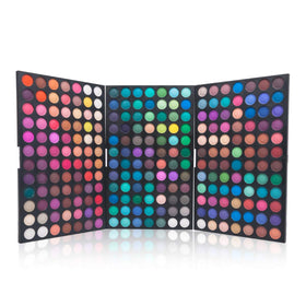 Pure Vie 252 Colors palette in travel case for on-the-go looks