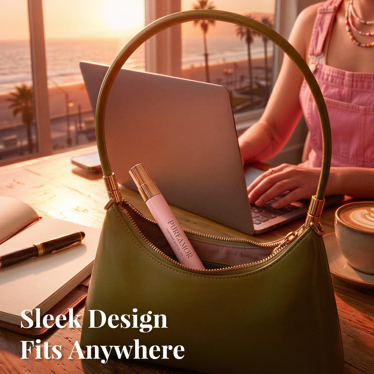 Compact bottle with fine mist for daily wear.