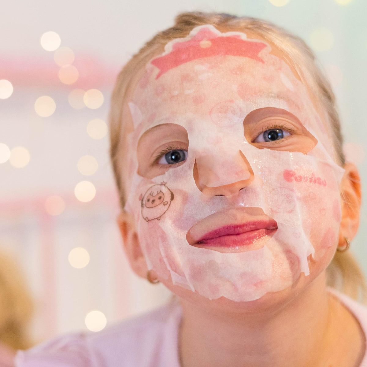 Puttisu mask hugging design for kids provides quick, comfortable hydration