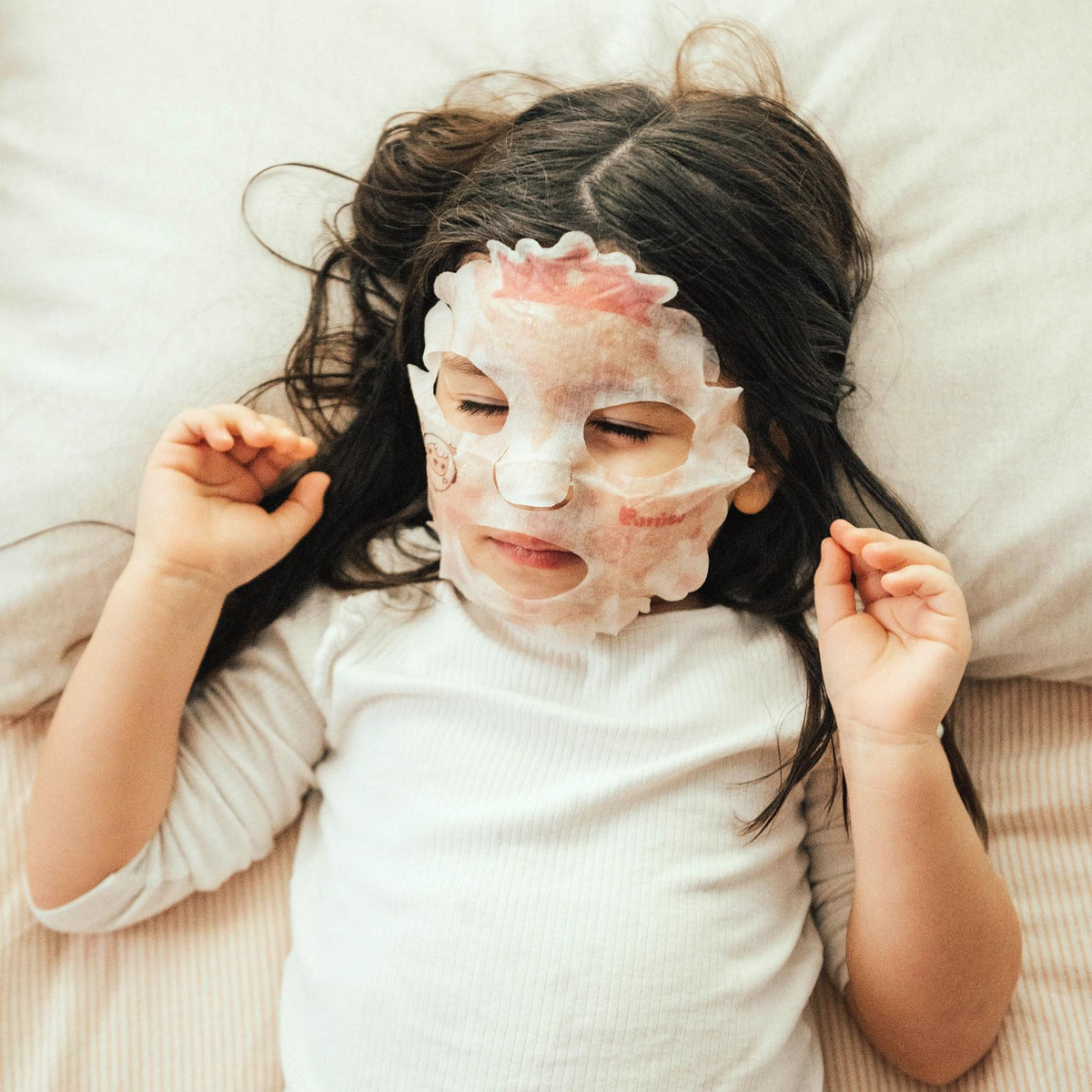 Puttisu soft, skin-hugging mask keeps kids comfortable while nourished.