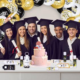 QAUYETM graduation gift set doubles as stylish party favors.