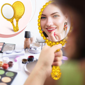 Qunclay compact travel mirror, fits handbags and suitcases for on-the-go routines.