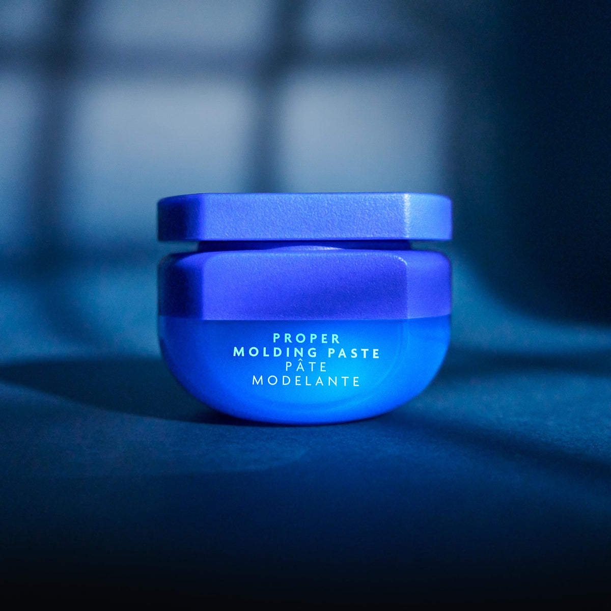 Humidity protection with BLEU Proper Molding Paste during humid days