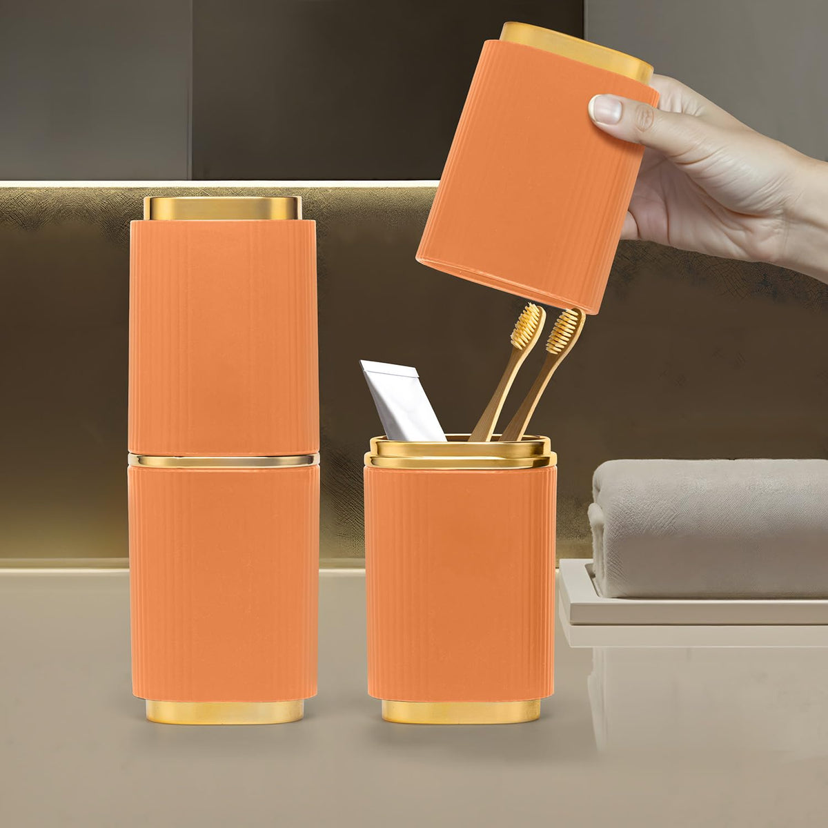 RA ROSA ACCA manicure set for neat grooming anywhere.