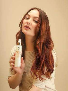 Rahua Oil close-up shows light molecular penetration for hydration