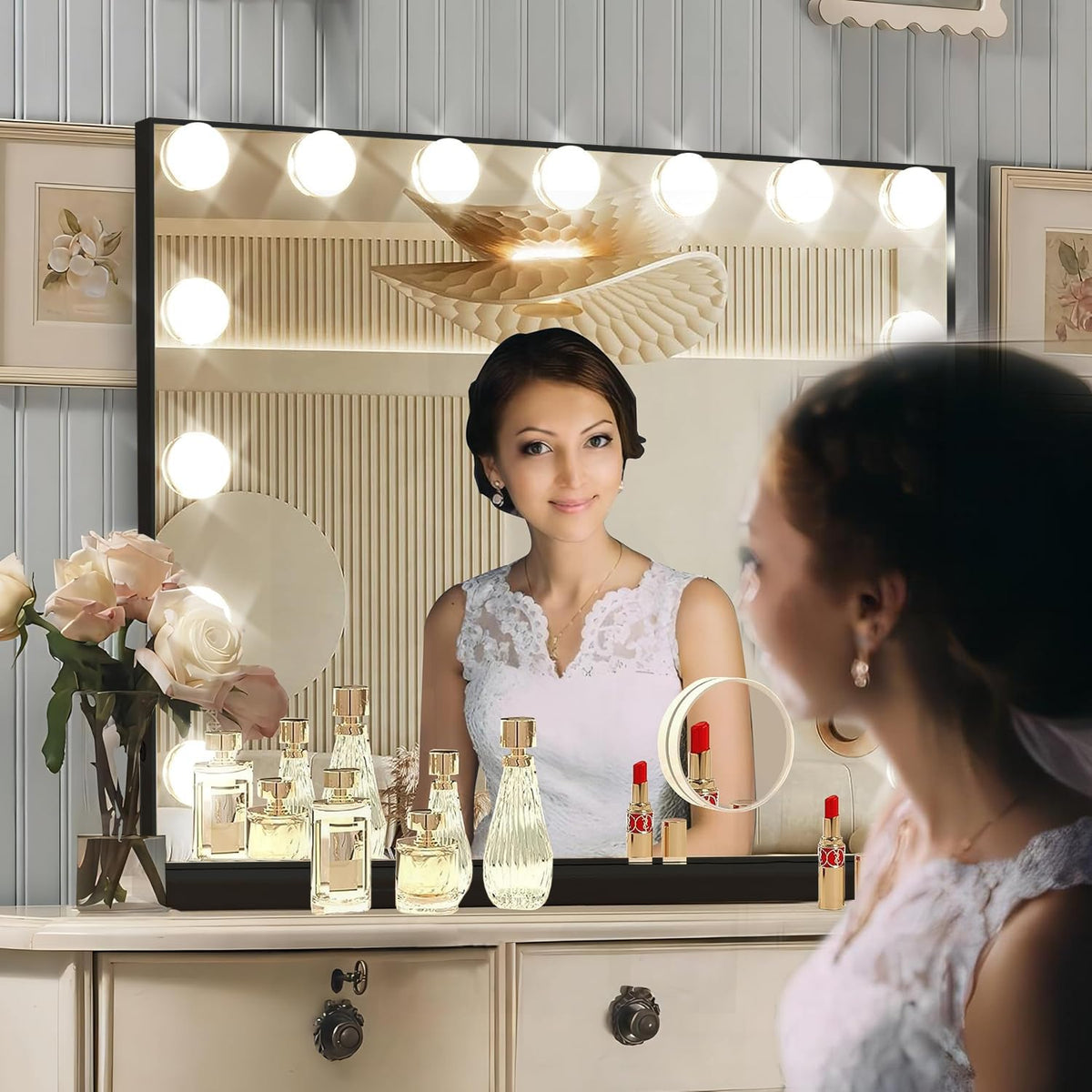 Ratsamee vanity mirror features a USB charging port for devices during routines