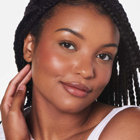 Ravie Beauty Endless Diffusion Baked Blush Paradise hand-application for easy color payoff