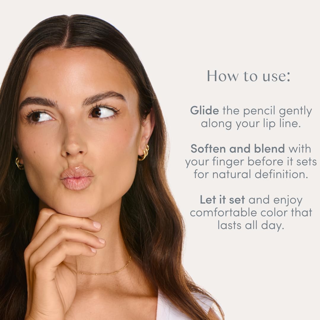 Ravie Beauty Soft Definition Lip Liner creamy formula ready to blend.