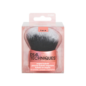Close-up of dense synthetic bristles for smooth powder and bronzer application