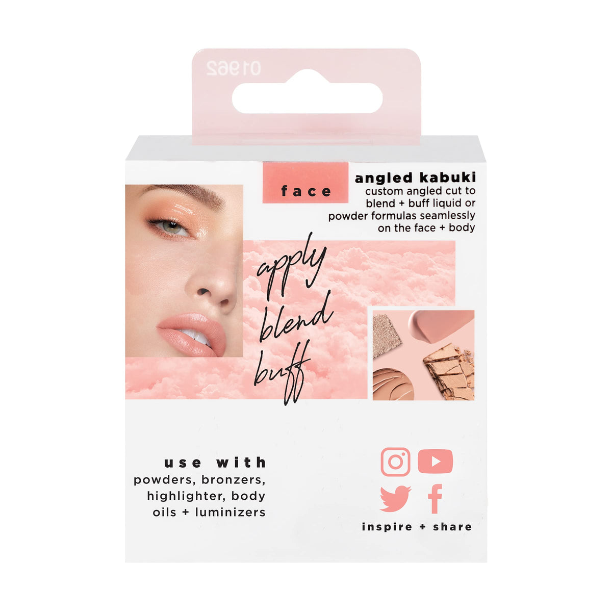 Easy cleaning demonstration with cleansing gel refreshing the bristles