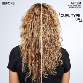 Redken Acidic Bonding Curls Shampoo close-up foam on defined curls