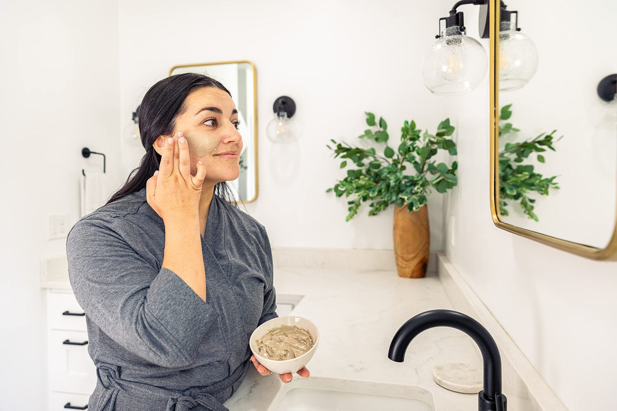 Redmond Clay mineral blend highlighting natural trace minerals for skin