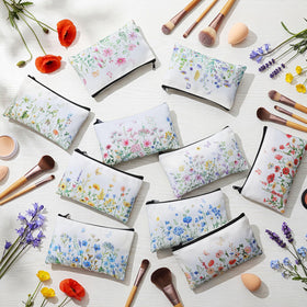 Reginary gift-ready makeup bag set provides a beautiful present for friends.