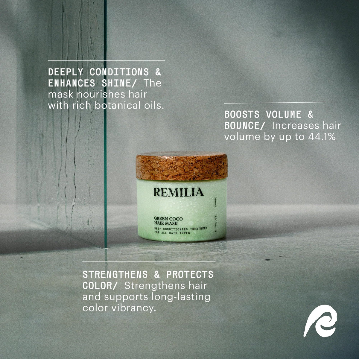 Remilia Hair Green Coco Mask application scene showing even distribution on hair