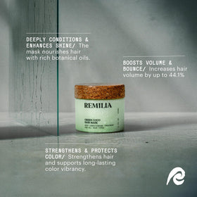Remilia Hair Green Coco Mask application scene showing even distribution on hair
