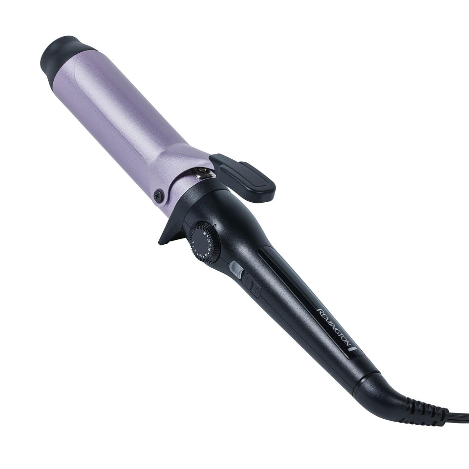 Remington Anti-Static curling iron with 1.5-inch barrel for voluminous waves and smooth finish.