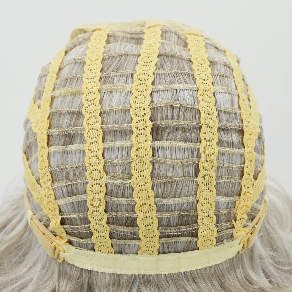 RENERSHOW easy-wear synthetic wig, a practical gifting option.