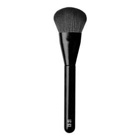 Rephr LC 03 foundation brush liquid-application shows smooth, streak-free coverage.
