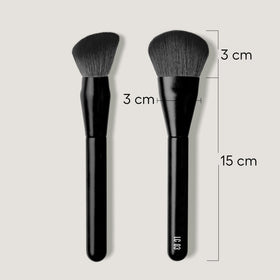 Rephr LC 03 synthetic bristles closeup highlighting durable, easy-to-clean fibers.