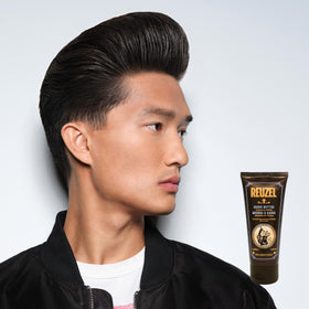 REUZEL Clean & Fresh Shave Butter on wet skin demonstrates even coverage.