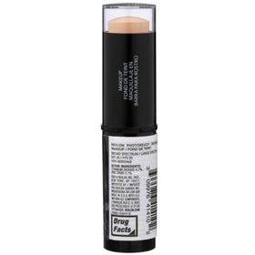 Revlon PhotoReady Insta-Fix Ivory application stroke demonstrates easy blending