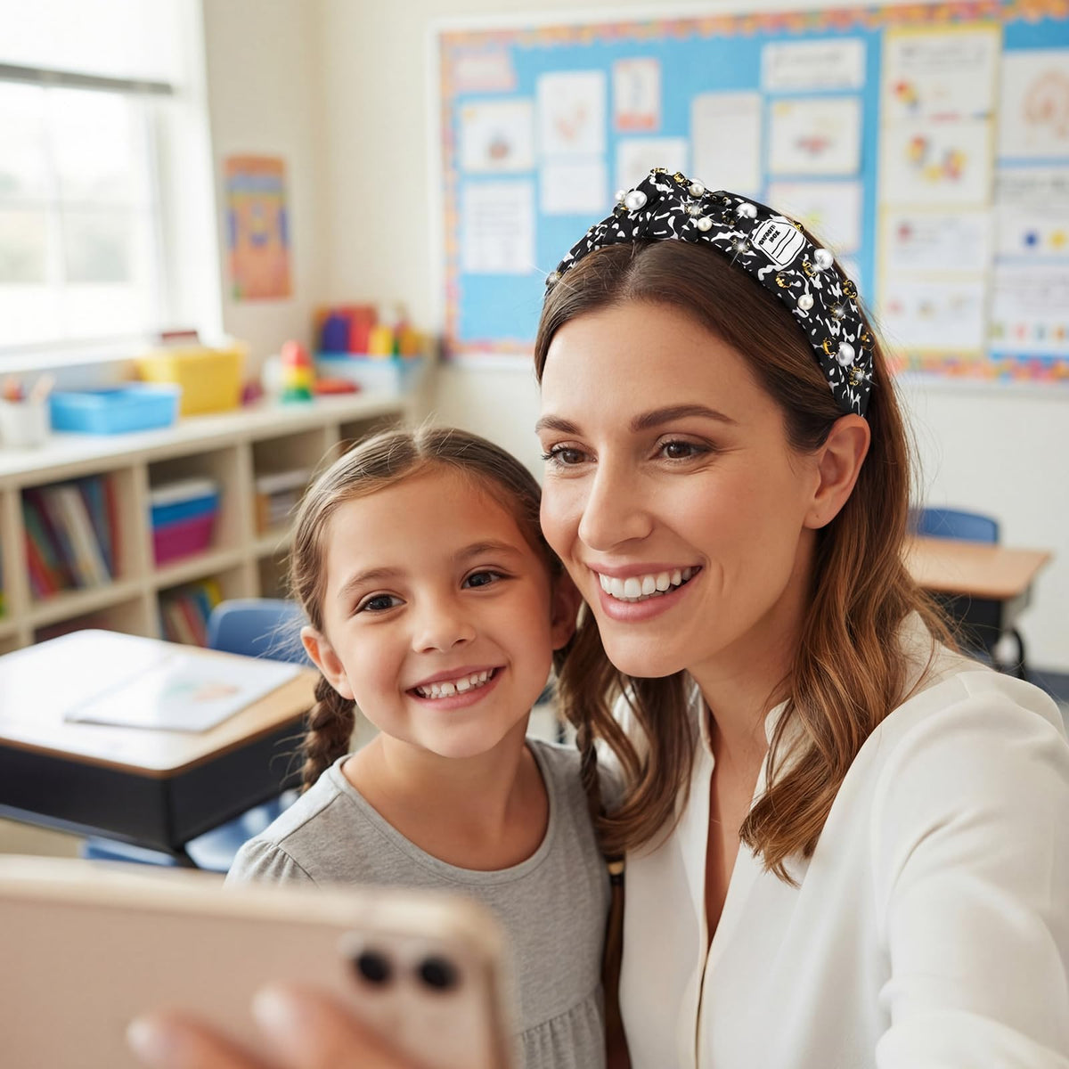 Riceshoot green headband provides versatile back-to-school accessory
