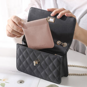 Right Away portable makeup bag set helps keep purses tidy