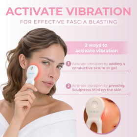 RIKI LOVES RIKI Sculptress Mini LED light activation during routine