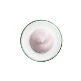 Rilastil Aqua Intense jar close-up emphasizes barrier-supporting hydration.