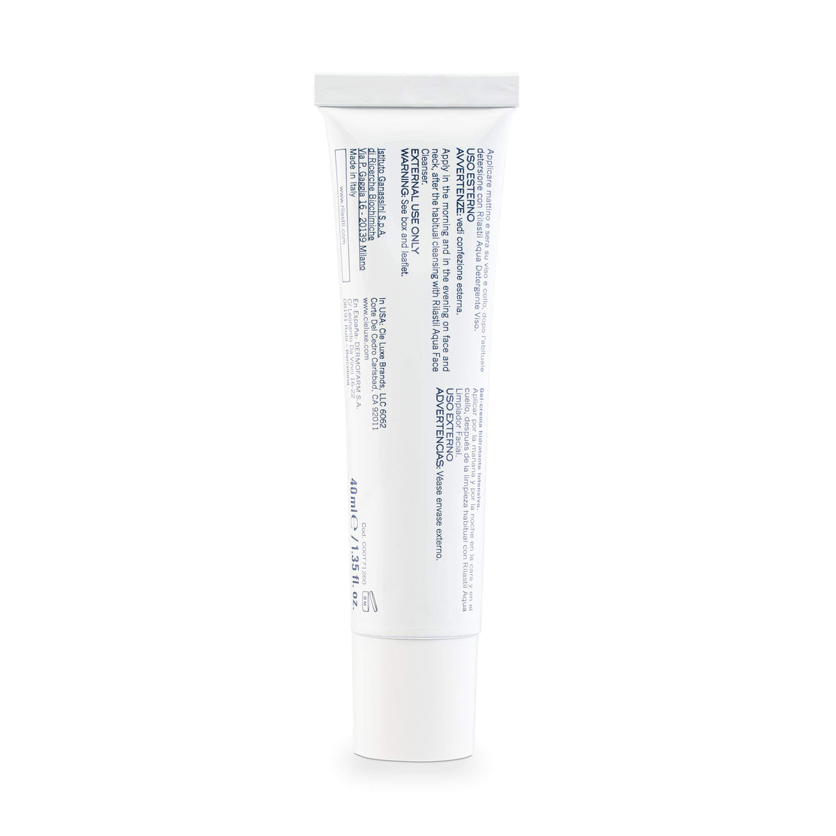 Rilastil Aqua Intense texture close-up highlights creamy hydration.