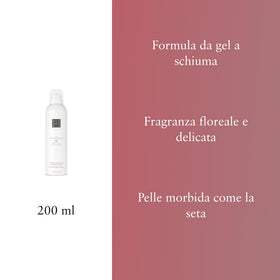 RITUALS Sakura foam-lather shows rich texture for indulgent showers