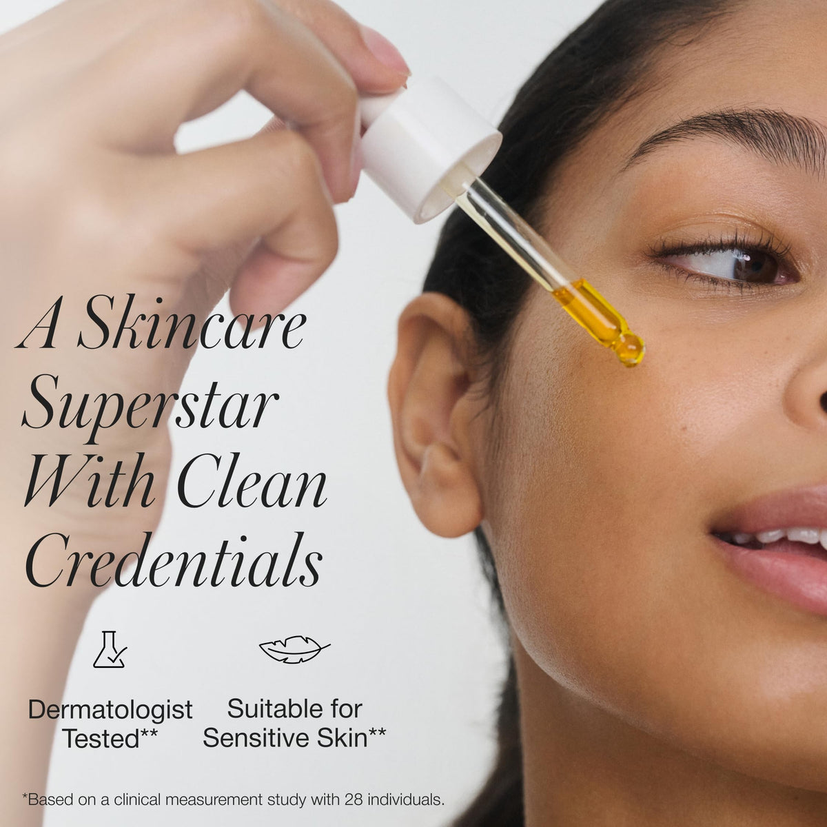 RMS Beauty Kakadu Beauty Oil texture close-up reveals a smooth, non-greasy finish.