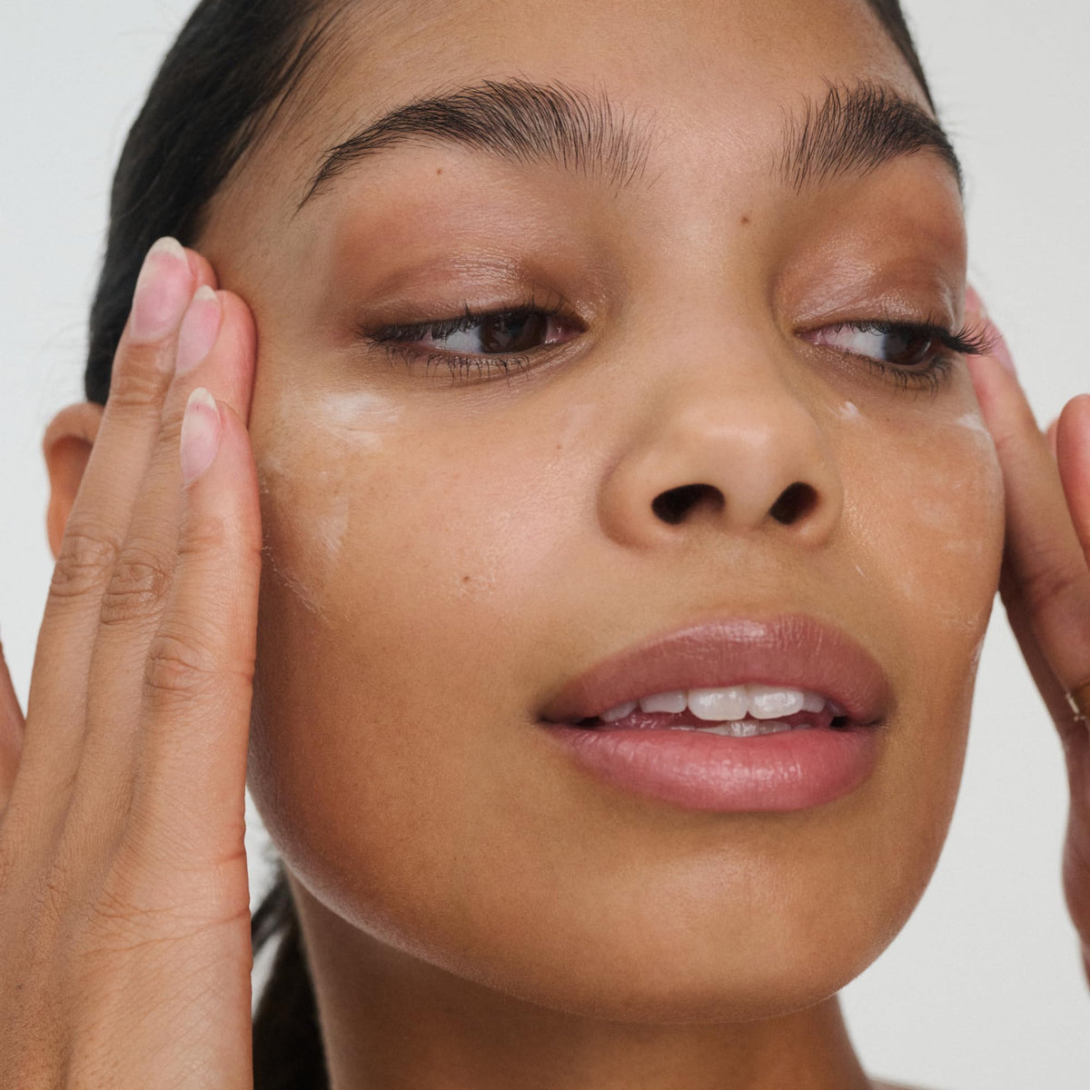 RMS Beauty Kakadu Luxe Cream natural vitamin C glow in use