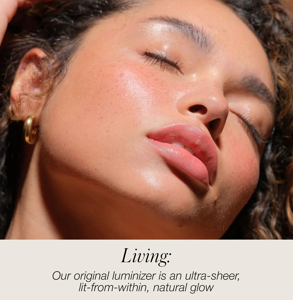 RMS Beauty Luminizer body provides a gentle all-over glow.
