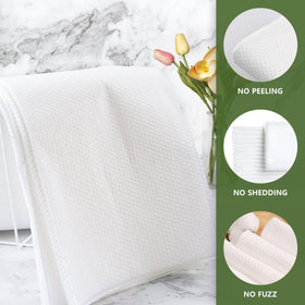 RNGWAPER single-use spa towel supports hygienic client transitions.