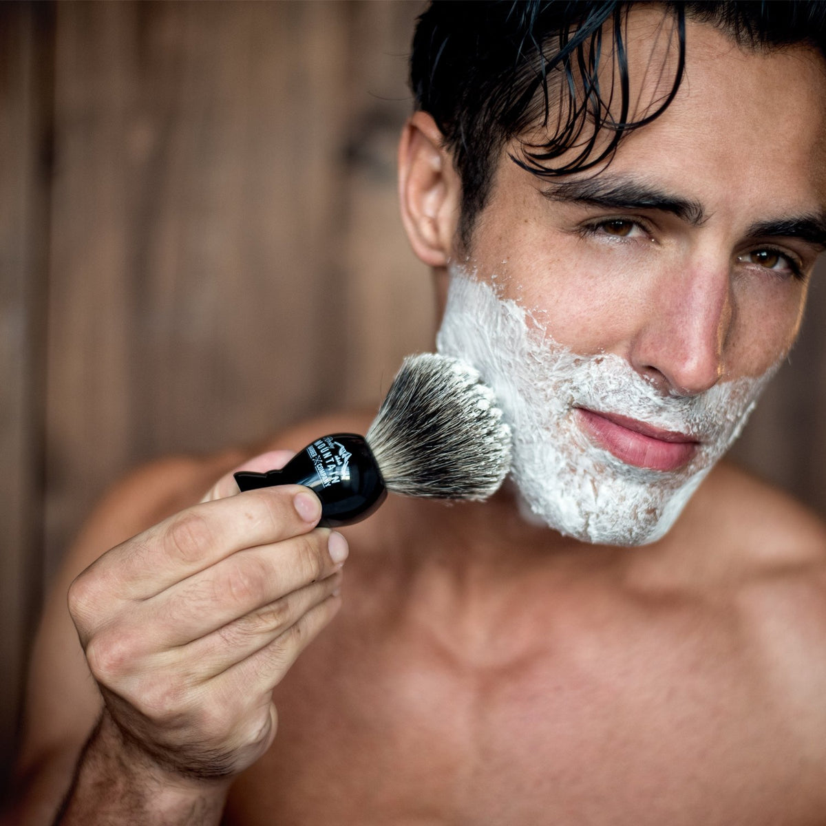 Rocky Mountain Barber brush close-up of pure badger hair for rich lather.