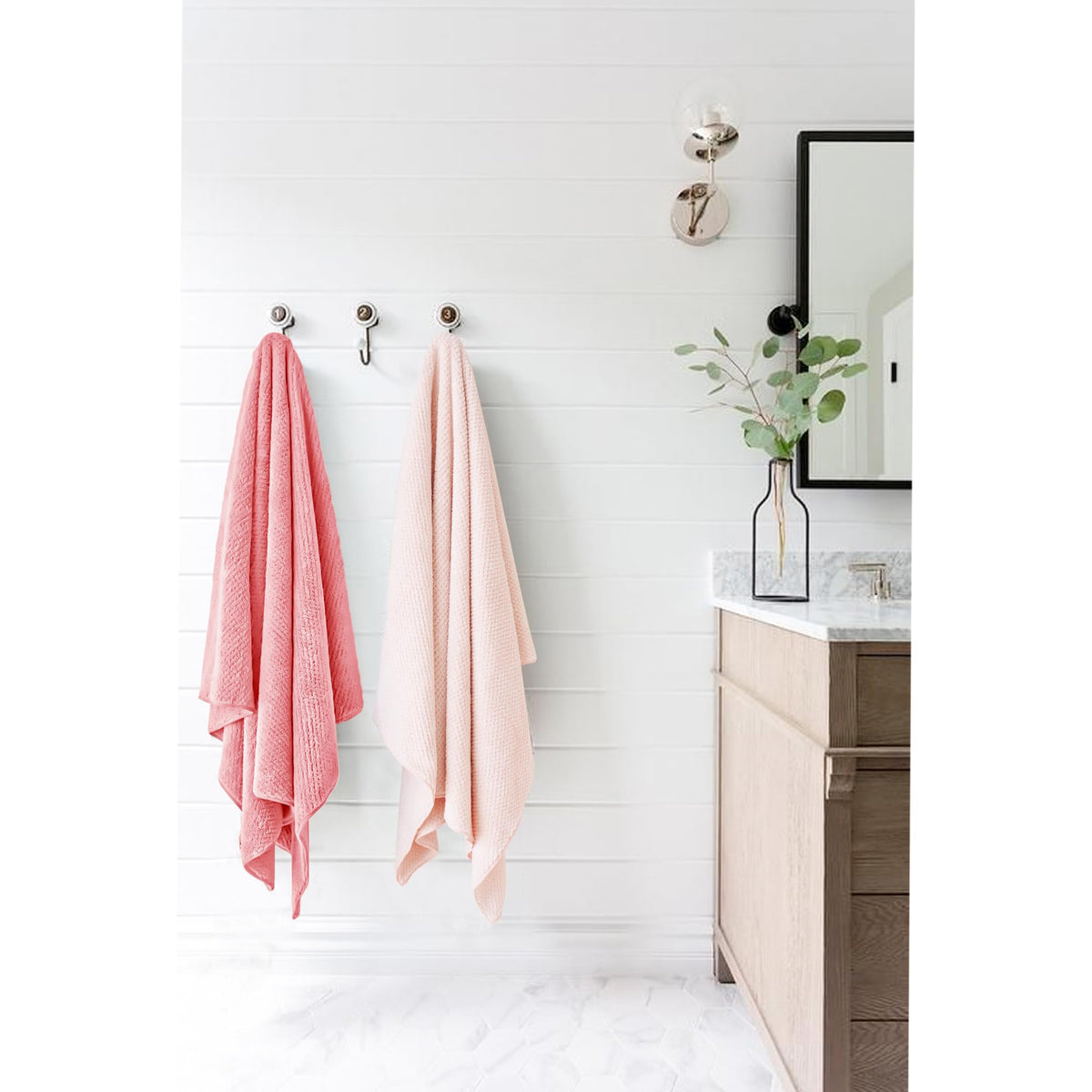 ROLSHOL towel with durable elastic band stays secure during use
