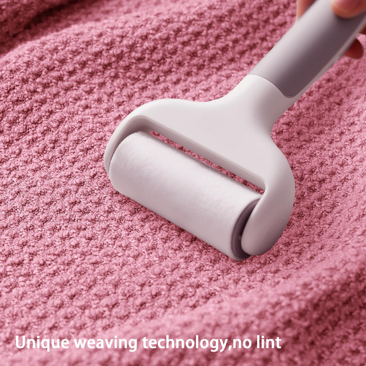 ROLSHOL secure elastic loop keeps towel in place hands-free.