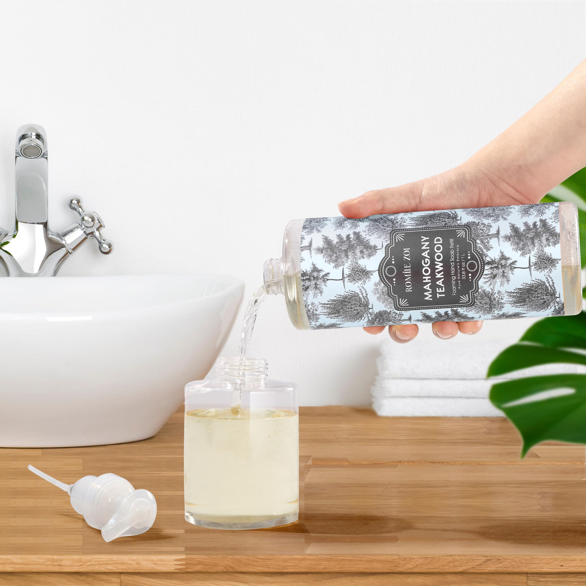 Kitchen use scene with ROMIIE ZOI teakwood refill beside sink
