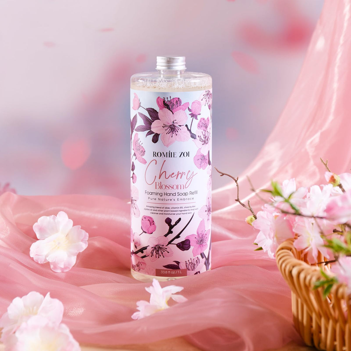 ROMIIE ZOI plant-based ingredients highlight natural, toxin-free formulation.