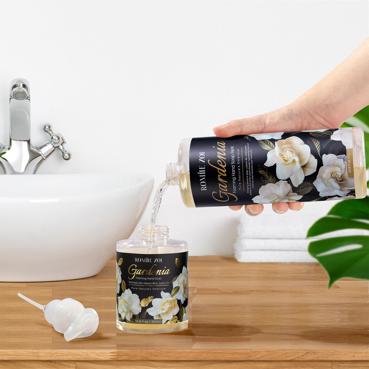 ROMIIE ZOI Vitamin B5 helps keep skin soft and comfortable.