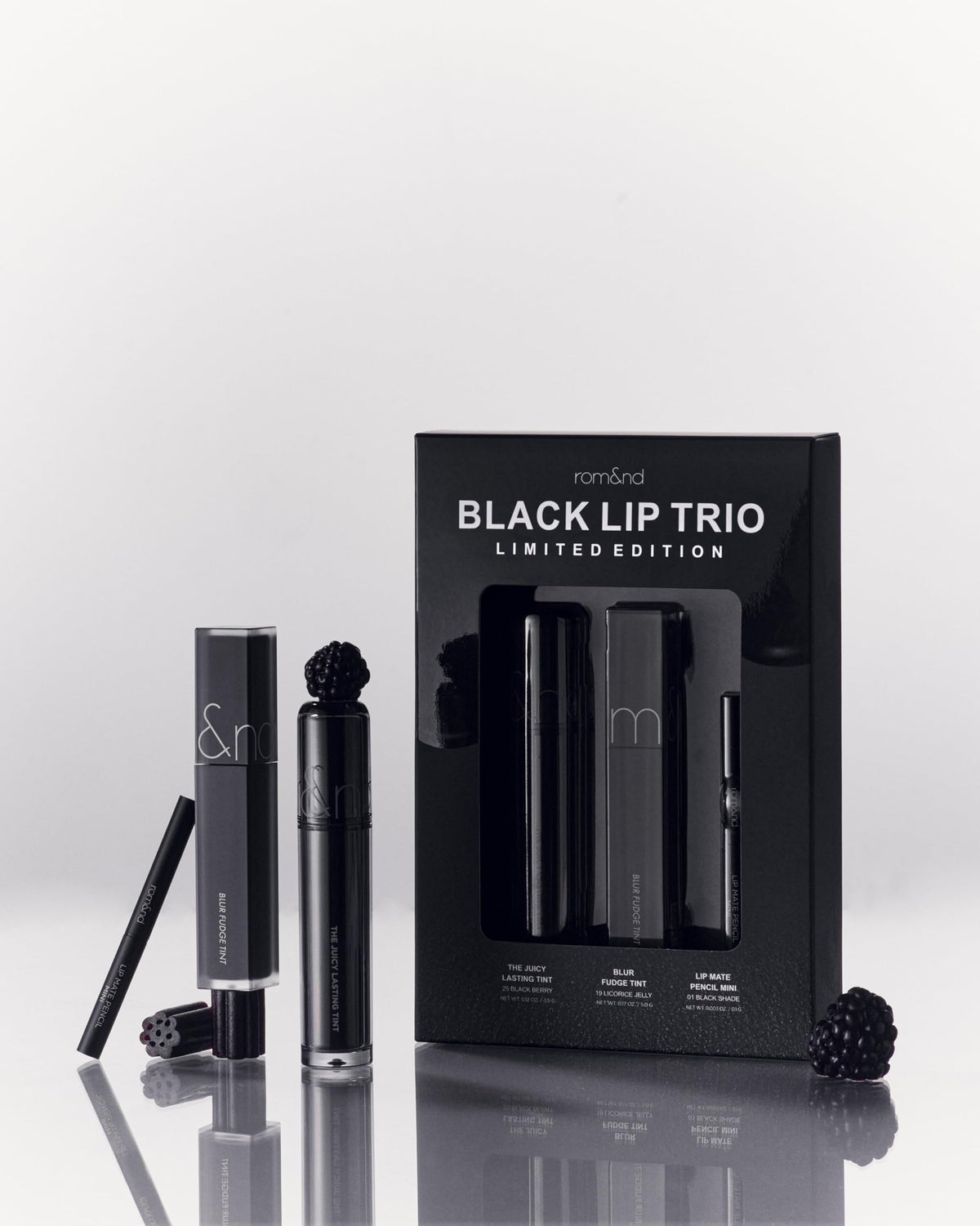 Rom&nd Lip Mate Pencil black swatch for precise definition.