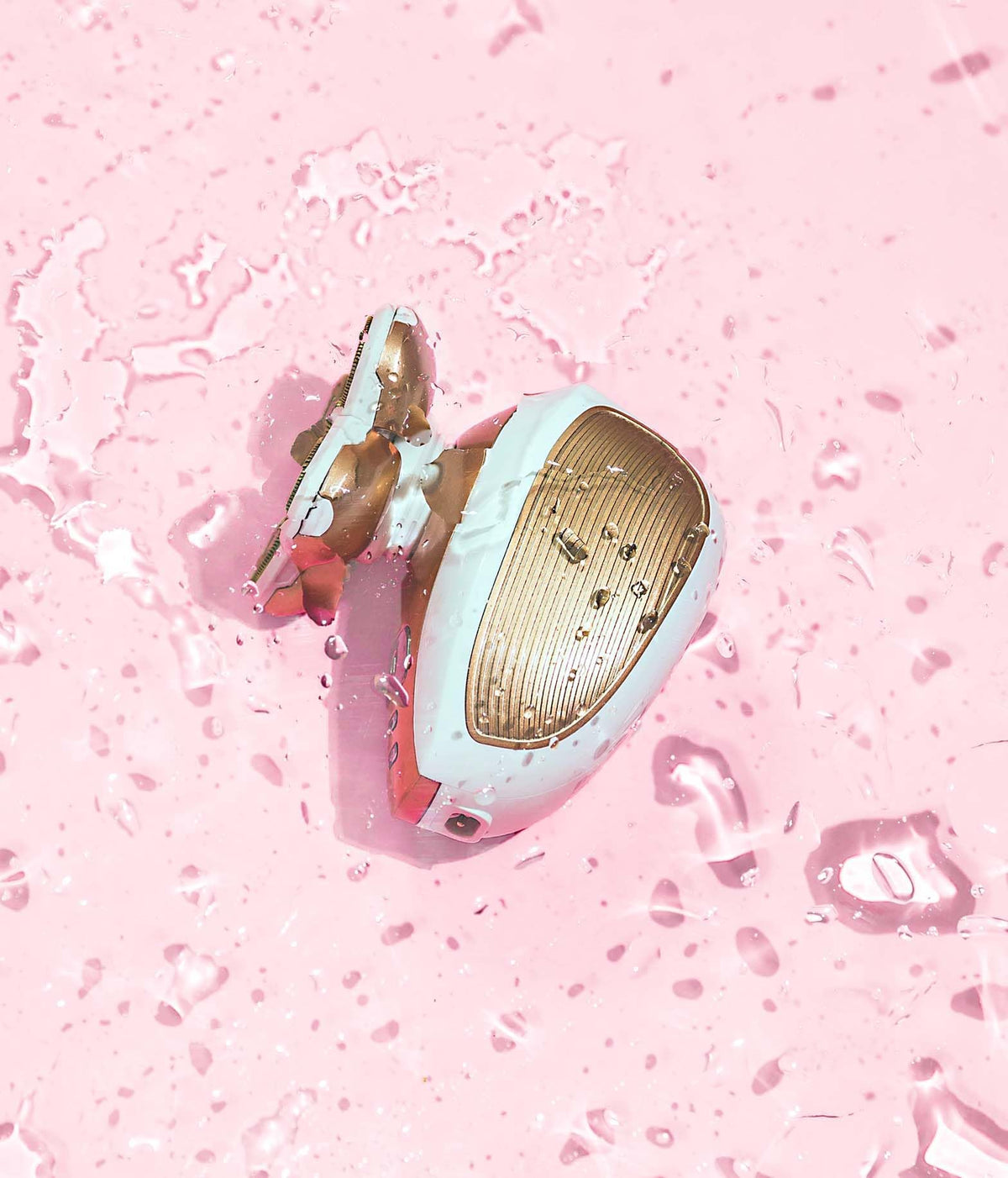 RoseSkinCo 4D Shaver waterproof design for safe use in the shower.