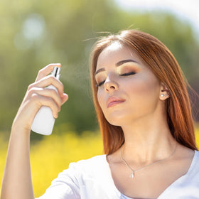 Roshtia leakproof aluminum cap helps prevent spills during transport